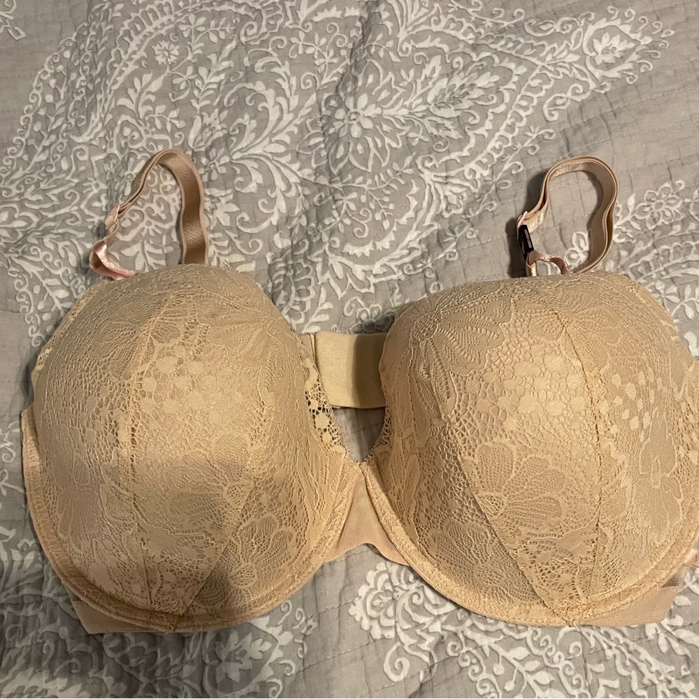 38DDD Victoria Secret lace bra